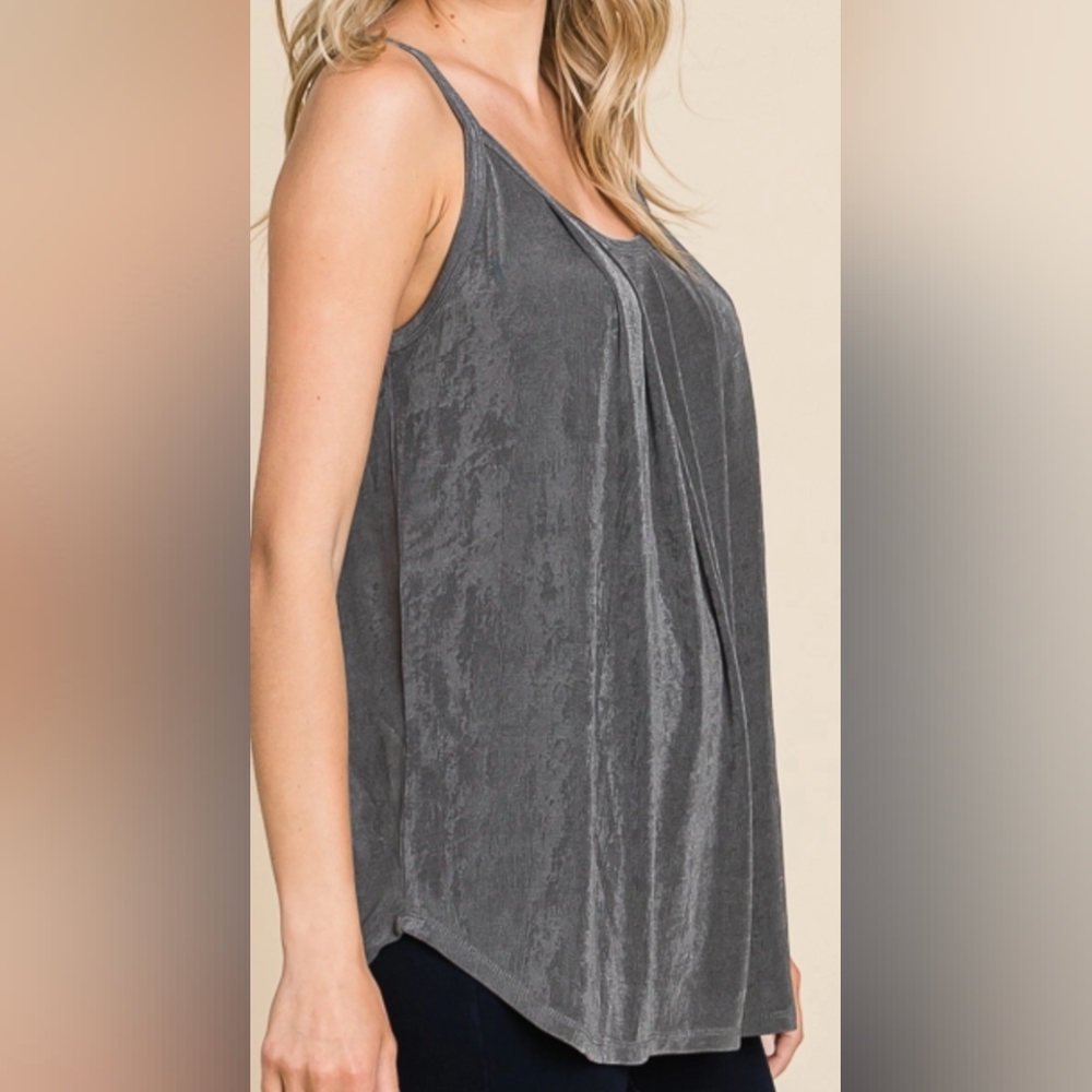 Front pleat cami top - Picture 2 of 4
